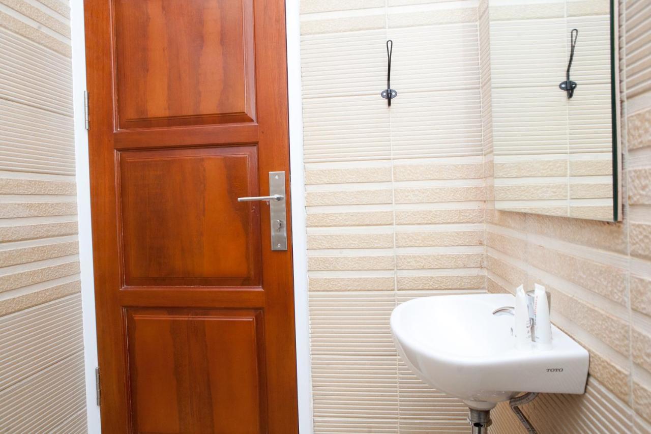 Reddoorz Plus Near Pasundan University Bandung Bagian luar foto